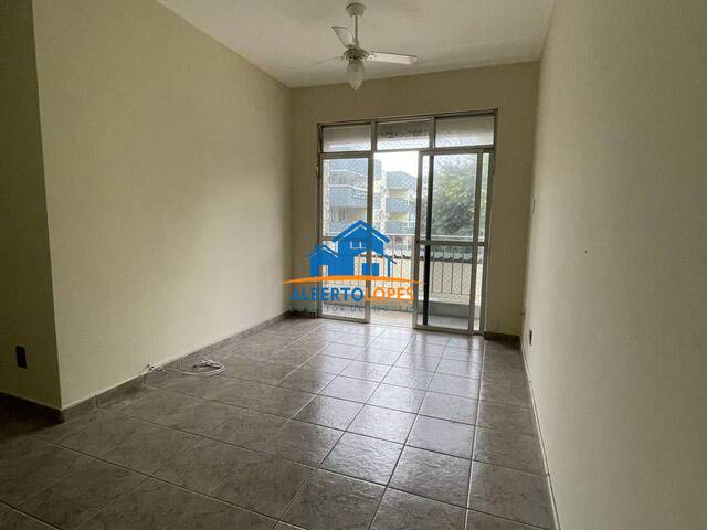 #863 - Apartamento para Venda em Rio de Janeiro - RJ